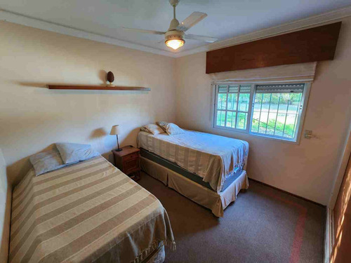 Imagen 23 de 28 de Casa Quinta En Venta Cumehue