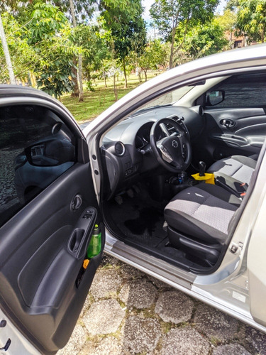 Nissan Versa 2016 1.0 12v S 4p