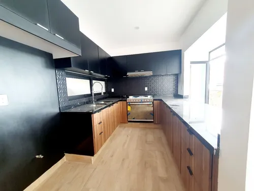 Casa En Venta Con Alberca Esquina Fracc Punta Tiburon