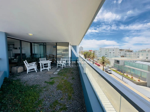 Apartamento En Venta, 4 Dormitorios, Torre De Categoría, Punta Del Este