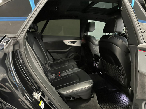 Audi Q8 S Line 2021