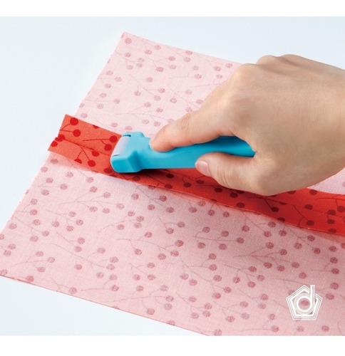 Clips Prodigiosos 50 Pzas Clover Y 1 Rodillo Abre Costuras