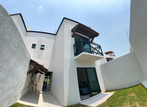 Casa En Fraccionamiento Con Alberca Y Seguridad