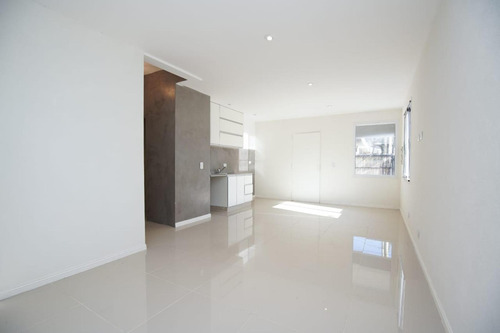 Dúplex En Venta - 2 Dormitorios 2 Baños - Pilar