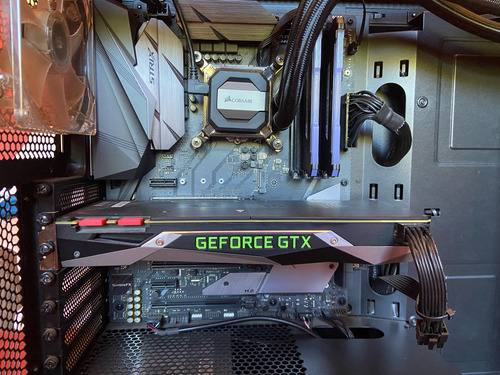 Pc Gamer (i7 8700 - Gtx 1080 - 32gb Ram) (Usado)