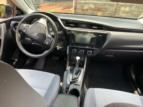 Imagen 5 de 8 de Toyota Corolla 2017