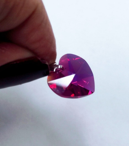 Imagem 2 de 5 de Pingente Cristal Swarovski Fuchsia Boreal 1,4 Cm Em Ródio