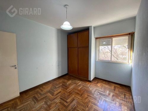 Imagen 5 de 30 de Venta 3 Amb. Al Contrafrente Con Balcón Saliente, Zona Constitucion.