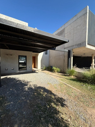 ¡imperdible! Dúplex En Alquiler En La Luisita 3 Dormitorios Y Excelente Ubicación