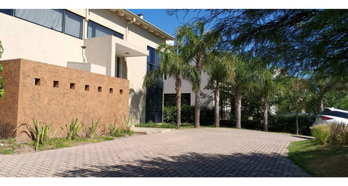 Se Vende Casa En Country Costa Verde En Córdoba