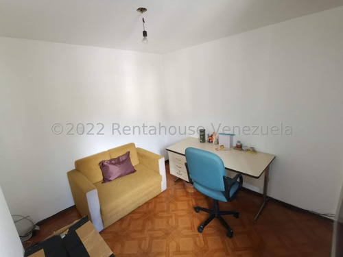 Imagen 8 de 19 de Espacioso Apartamento En Venta El Marques 22-8535