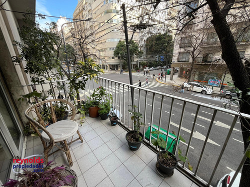 ¡venta Piso Con Balcón Y Patio, 2 Dormitorios Y Dependencia!