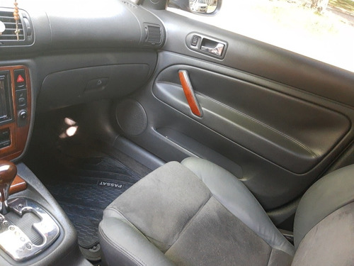 Volkswagen Passat 2.5 I V6 Tipt 4m 2004