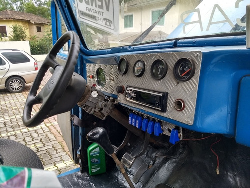 Ford F75