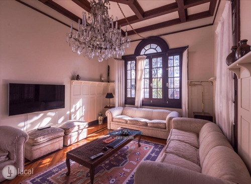 Venta | Casa 5 Dormitorios Reciclada Con Fondo Y Psicina