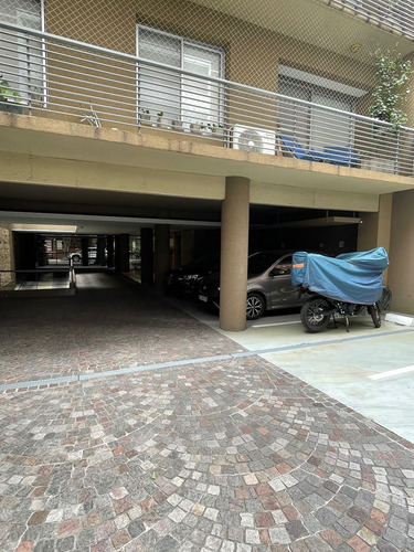 Cochera Fija En Venta En Acassuso, San Isidro, G.b.a. Zona Norte