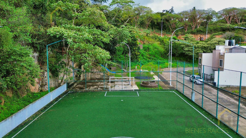 Terreno En Venta Zona Monte Magno Xalapa Veracruz, Ubicado En El Fraccionamiento La Cúspide Residencial Nueva Etapa Uso De Suelo Multifamiliar
