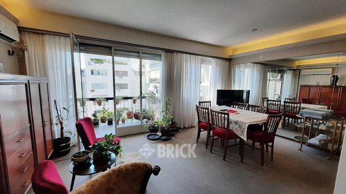 Semip C/dep En Arenales Y Pueyrredon - Balcon V/abierta T/sol T/ext P/privado D/entrada