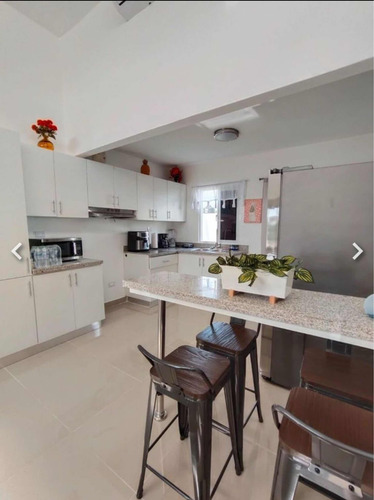 Se Vende Elegante Villa En Veron Punta Cana Rd