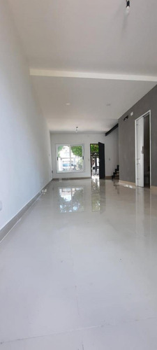 Imagen 6 de 7 de Venta Excelente Duplex 3 Ambientes - Florida 1627