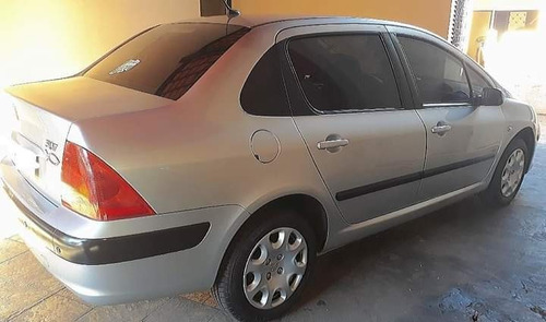 Peugeot 307 2008 1.6 Presence Flex 5p
