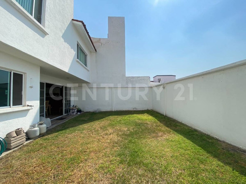 Imagen 11 de 25 de Venta De Casa En Fraccionamiento Claustros De Santiago, Centro Sur, Querétaro