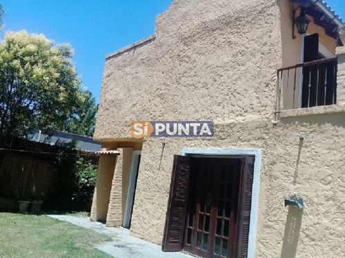 Imagen 16 de 21 de Maravillosa Casa De Dos Plantas En El Tesoro - La Barra