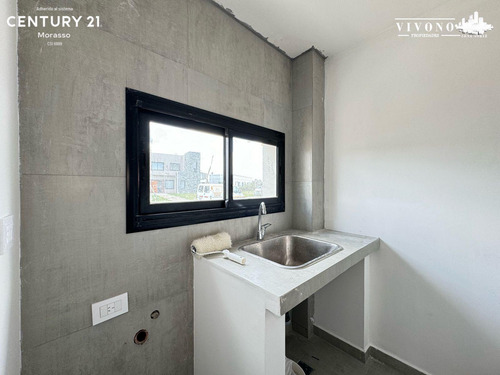 Casa En Venta A Laguna En San Sebastian - A Estrenar