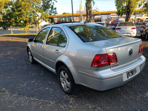 Volkswagen Bora 2.0 Trendline 115cv 2012