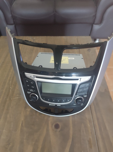 Radio Original Hyundai Accent I25 