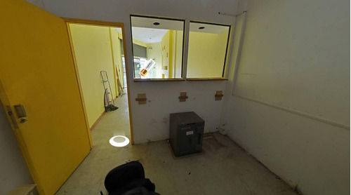 Imagen 6 de 22 de Local 4 Amb 75 M2 (posible Vivienda) C/ Depósito Y Patio