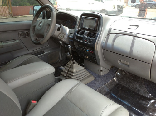 Imagen 10 de 14 de Nissan Frontier 4x4 Diesel - Sincronica