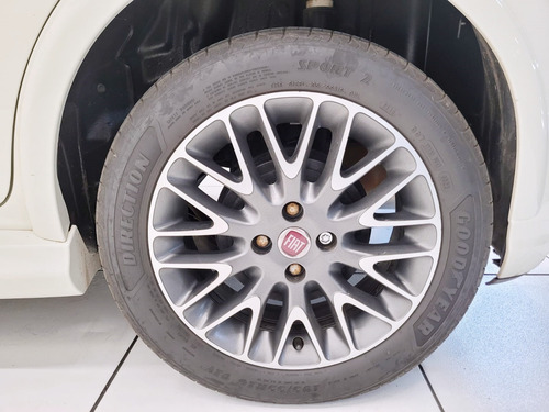 Fiat Punto 1.8 BLACKMOTION 16V FLEX 4P AUTOMATIZADO