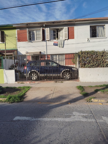 Casa En Venta De 3 Dorm. En Ñuñoa