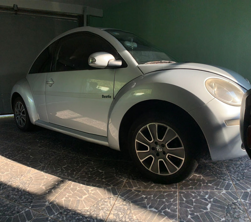 Volkswagen New Beetle 2.0 3p Automática