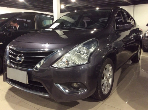 Nissan Versa 1.6 2015