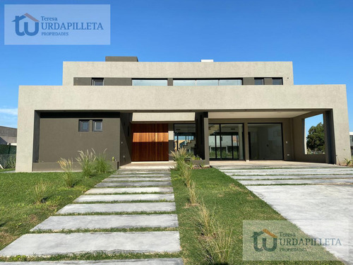 Casa En Venta O En Alquiler En Pilara A Estrenar Sobre Lote Central En La Calesa