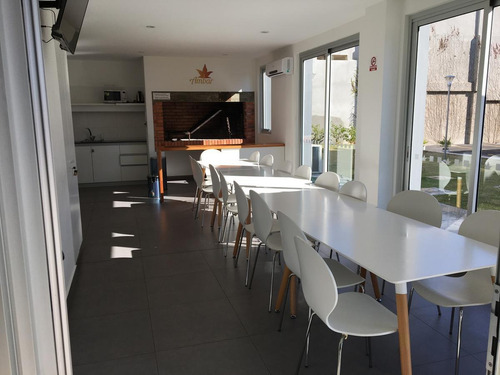 Imagen 4 de 10 de Venta - Apartamento - Con Renta- 3 Dormitorios - Prado - Edificio Ámbar - Américo Vespucio Y Millán- Patricia Campiglia