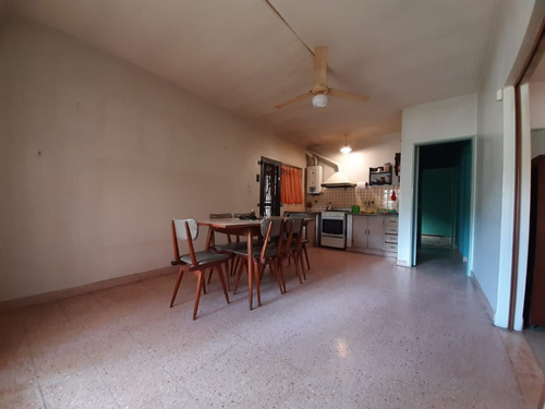 Venta Casa En San Vicente, Zona Centro