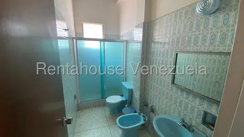 Casas En Venta Mls #25-12062