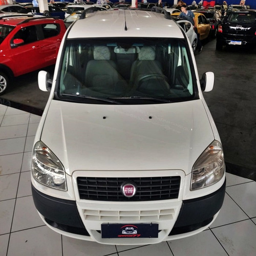 Fiat Doblo 1.8 16v Essence 7l Flex 5p