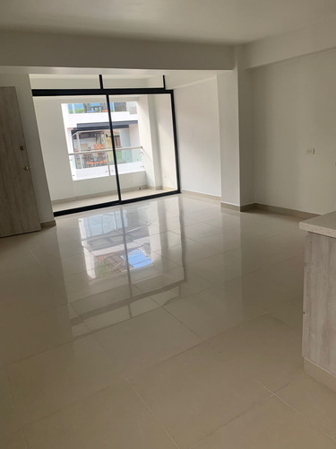 Apartamento Independiente En Venta En Medellin Sector Calazans