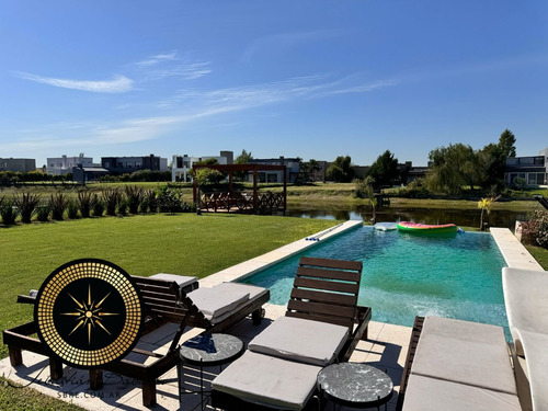 Casa Venta Fondo A Laguna, Canning Los Talas