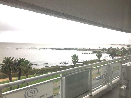 Venta Apartamento Tres Dormitorios Y Servicio Rambla Pta Carretas Garaje Doble