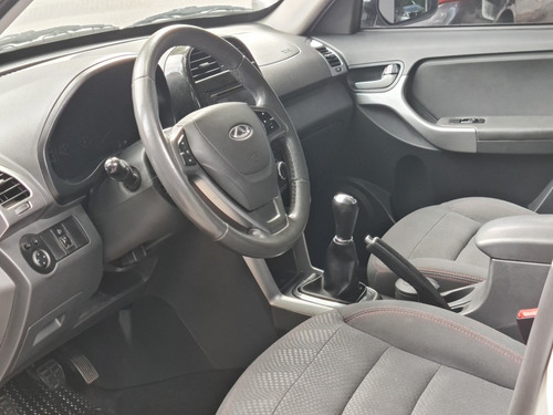 Imagen 12 de 16 de Chery Tiggo 3 2016 1.6 3 Confort
