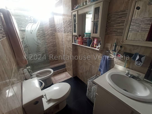 Yorli Perez Vende Apartamento En Zona Oeste, Barquisimeto Lara Contáctame*