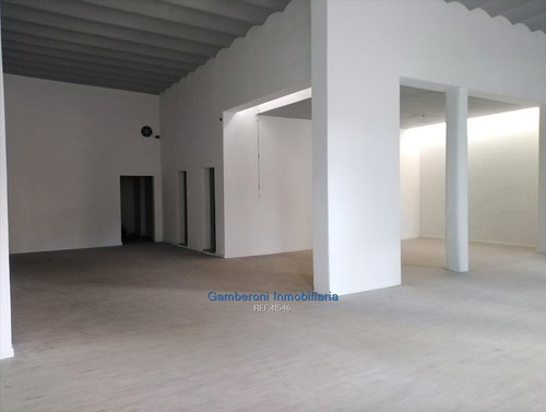 Plaza Vidiella 5610 Entre Garzón Y Albérico