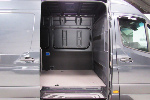 Imagem 9 de 11 de Mercedes-benz Sprinter 416 T.a. E.l. 21/22 High Tech Cinza