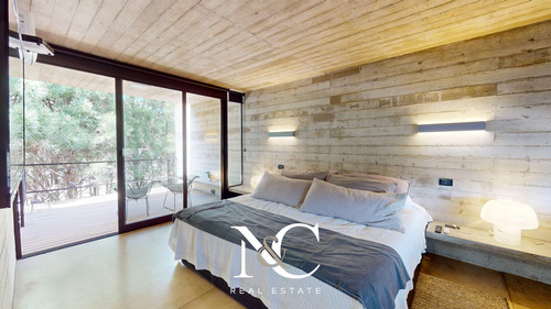Casa En Venta En Costa Esmeralda, A Metros Del Mar