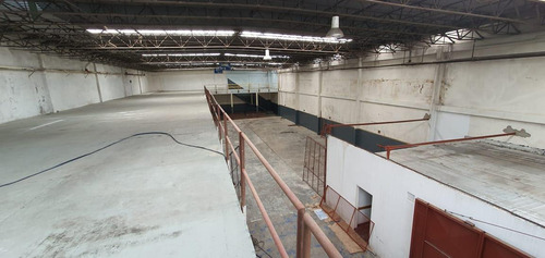 Imagen 5 de 6 de Deposito/galpón De 1160m2 En Alquiler - Villa Soldati